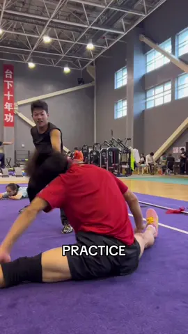 This one is not for me ⚔️ #amazing #skill #shoutoutot (via wushu_china/IG) 