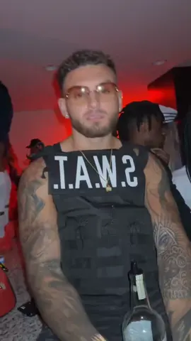 Happy spooky season #halloween #costume 