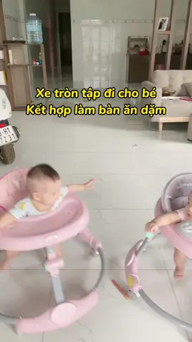 Xe tròn tạp đi kết hợp làm bàn ăn dặm cho bé #muataitiktokshop🛍 #Tiệmnhàabông #xetrontapdichobe #xechobe #mebimsuachamcon #chamconkhoahoc #mebimhiendai #beyeucuame #LearnOnTikTok #xh 