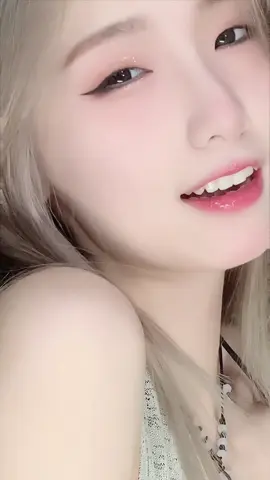 #TikTokAwardsVN2023 #xuhuong #girls #gaixinh #fpy #ngắmgáixinh #gaixinhchina #gaixinhdouyin #viral #xuhuongtiktok  @Girl Queen 