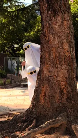 カットクロスでオバケになってみました👻 カットやカラーしにきてくださいっ！ 可愛くかっこよくします🎃🦇🕸 いいねフォローしてください☺️！ #ハロウィン #ハロウィン仮装 #halloween #アフェクション金山 #名古屋美容院 #金山グルメ #名古屋デザインカラー #名古屋ブリーチカラー #名古屋デザインカラー #affection金山 #運営さん大好き #名古屋デザインカラー #おすすめにのりたい #美容院求人 #グレージュ #名古屋ハイトーンボブ #ダンス #名古屋