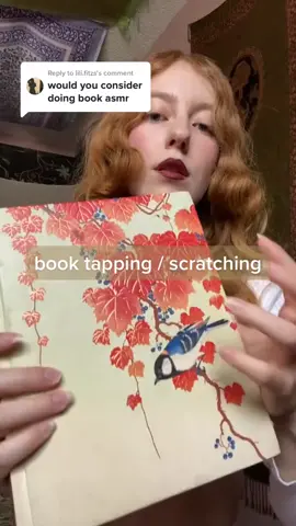 lili.fitzs i love book asmr  #bookasmr #tappingsounds #tracingasmr do Leah