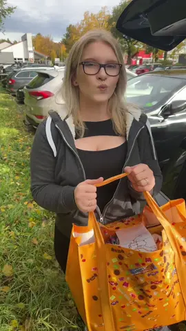 Gute Ausbeute. 🤓   #fy #fyp #fürdich #füreuch #storck #ausbeute #werksverkauf #süßigkeiten #thüringen #georgenthal #shoppen #blondehair #süßigkeitentesten 