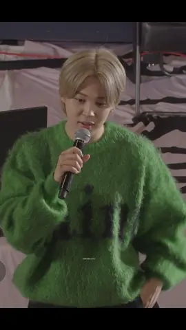 Army telling jimin fly is down, is the most funniest thing i have seen today 😂 #jimin #bts #specialtalkwithjimin #kpop 