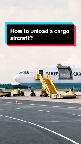 In case you were wondering👀  #maersk #maerskaircargo #airplane #aircraft #unloading #logistics 
