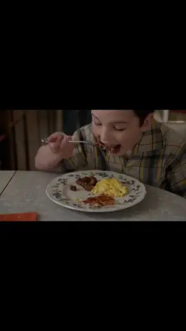 Sheldon Chokes on a Sausage #youngsheldon #movieclips🎬🍿 #followme #fyp #tiktok #likeforlike #movierecommendation #tik_tok 
