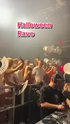 Thank you London, that was special 🦌🎃  Our next London show will be annouced this week 👀 #eastenderz #eastenddubs #halloween #halloweenrave #ravetok #sunday #london 