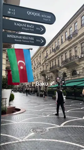 اجواء باكو في اكتوبر خييال 🤩👌#اذربيجان #اكسبلور #explore #CapCut #بدون_هشتاق #fypシ #مساء_الخير #الشعب_الصيني_ماله_حل😂😂 #سفر #خريف #باكو #ترند 
