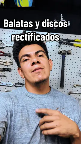Cambio de balatas y rectificamos discos delanteros de un ford focus 2013!! #mecanica #mecanicaautomotriz #mantenimientopreventivo #balatas #discosfreno #discos #brakes #brakeservice #serviciodefrenos #ford 