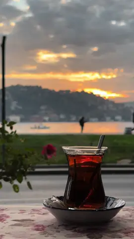 #rumelihisarısahil #istanbul #manzaram #keşfet #story #gündoğumu #günaydın #çay 