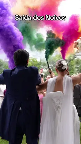 A saída dos noivos vai muito além da chuva de arroz, aqui vai algumas ideias para uma saída diferente ❤️ #saidadosnoivos #ideiascasamento #inspiracaocasamento #wedding #casamento #noiva 