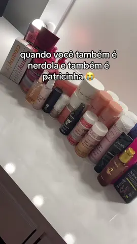 a penteadeira tá sem espelho pq acabei de comprar e tem que mandar fazer 🫶🏻ib: @Rute Vitória #haircare #cuidadocapilar #cabelo