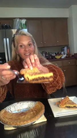 Vintage Southern Sour Cream Rasin Pie Recipe #girls #bonniesullivan #blonde #MomsofTikTok #DIY #food #homemade #trending #crazy #cooking #Recipe #tastetest #mukbang #eating #october #gross #fall #dessert #vintage #retro #southern #pie #holiday 