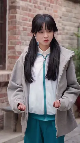 682.不管在哪个世界，只要你一出现，我就会跟你走。