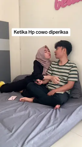 di ending ada alasan terkuat kenapa cewe selalu panik kalo hp nya di cek☺️🙏🏻