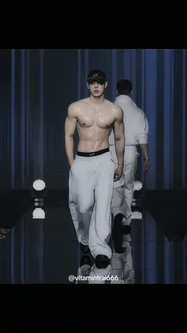 #xuhuong2023 #traidep #asianabs #Fitness #model #metrai #korean #ngamtraidep #cucpham #traideptiktok #fyp #douyin #handsome #6mui #vitamintrai666 #catwalk 