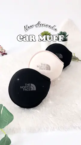💬 𝗘𝗮𝗿 𝗠𝘂𝗳𝗳 สุดคิวท์จาก TNF ✨ ขนาดเล็ก พกพาง่าย แถมให้ความอบอุ่นได้ดีสุดๆ ! พร้อมลุยทุกทริปหน้าหนาวได้เลยยย ❄️ 📍พิกัดแอปเขียว #fyp  #fypシ  #TNF  #thenorthface  #tiktoklooks #คลาสแฟชั่นน  #คลาสแฟชั่นเด็ก 