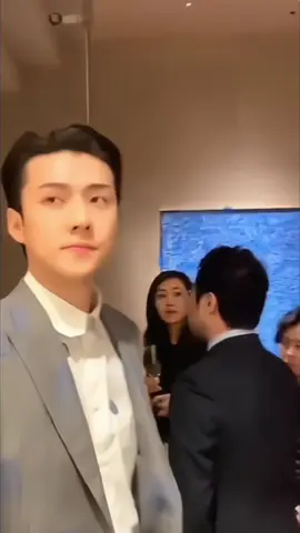 Nhan sắc gây bão tại sự kiện LV của anh Năm😱🥴💗#Sehun #exo #LV #fyp #xuhuong 