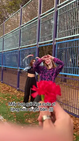 Mấy bạn gái Nga cute lứm :)) #vuimoingay #CapCut #tiktok 