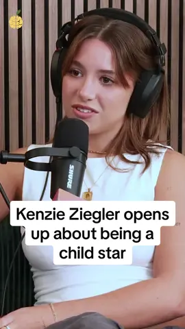 Tomorrow… on The Squeeze 🎙️@Tay Lautner @Taylor Lautner @Mackenzie Ziegler #TheSqueezePodcast #MentalHealth #TheSqueeze #dancemoms #kenzieziegler 