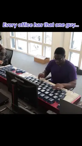 Every office has that one guy who brings his own keyboard 🙃 @Glarses came to visit to our office! Check out the full video on his YouTube. #foryou #gaming #keyboard #TikTokMadeMeBuyIt 