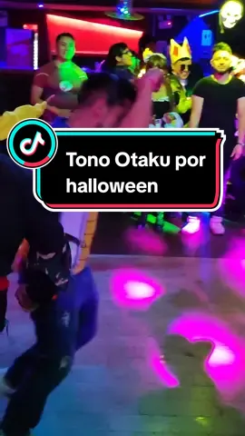 Lo que fue la fiesta de Halloween este domingo 29 organizado por @ElBardelOtaku  en la discoteca Cocos #Anime #otakusperu #otakusperuanos #halloween 