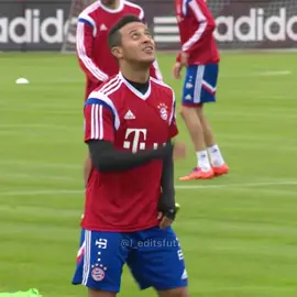 Thiago Alcántara é absurdo 👑 #thiagoalcantara #thiago #fy #viral 