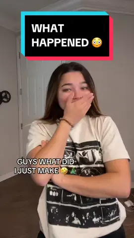 Y’ALL I CAN’T 😭🤣 #mariahcarey #christmas #holidays #disneyland #disneylandholidays 