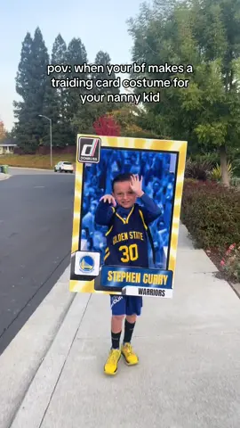 literally the best thing 😍✨ #traidingcard #diycostume2023 #stephencurry30🏀💛💙 #halloweencostume2023🎃🎃🎃 