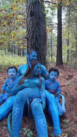 We are Omatikaya! 💙 AVATAR 💙 Happy Halloween from us, The Martin Family!!!🥰🫶🏽 #avatar #halloweencostume #familycostume #family #halloween2023 #holloween2023 #fyp 