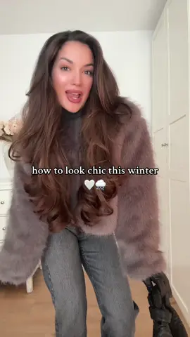 new how to look chic this winter🌨️ #howtolookputtogether #elevatedlook #elevatedbasics #wintercoats2023 #winterstyleinspo #elegantwinteroutfit #elegantoutfitsideas #pinterestwinteroutfits #chicwinteroutfits #fakefurcoats #zarafurjacket #zaranewin 