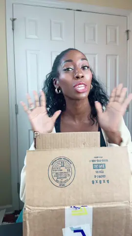 @MC Life #pressonnails #pressontoenails #falsenails #tiktokshopnailset #nailsetup #christmasnail #mclifeofficial #unboxingnails #unboxing 