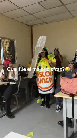 Que originales son la  neta😂#halloween #disfraz #fiesta 