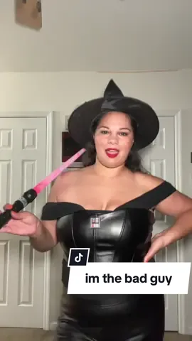 witchy darth vader costume transition 🖤 #darthvader #darthvaderhalloween #starwars #halloweentransition ##darthvaderoutfit 