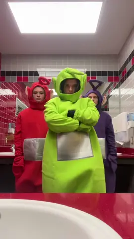 Happy halloween from my teletubies @Aubrey Barnhart @Kennedy Crites @kay #oct #halloween 