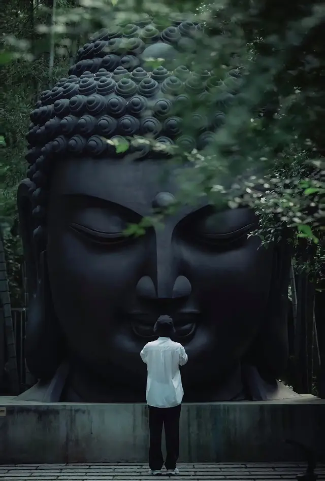 Thật tốt khi sống khỏe mạnh, sống bình yên, mỉm cười vui vẻ và bận rộn một cách hợp tình hợp lý. #noitrailong 