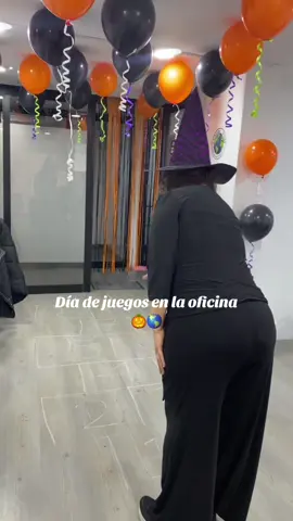 Juegos de Halloween en oficina 🌎🎃💀 #haloween #tiktokhalloween #oficina #oficinatiktok #trabajo #juegos #juegosdivertidos #halloweekend #halloween2023 