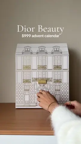the most beautiful advent calendar I’ve ever had 🥹🤍 #dior #diorbeauty #adventcalendar #BeautyTok 