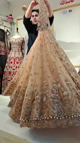 Double Layer Designer Maxi With More Than 200 Inches Flair Size. Visit the link below for price and details. https://youtu.be/dfp09fB1RnU?si=kWH7QZstltH4HgCO For Appointment / Details : +92 307 3377347 . . . . #instafashion #weddingdresses2023 #pakistaniweddingdresses #mehndidesign #shirtlehengastyle