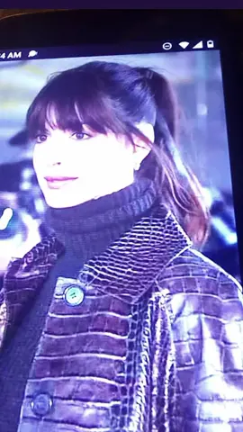 Gorgeous Hot Anne Hathaway !....