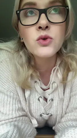 Hey und einen schönen Start in den Tag für euch 🤓  #fy #fyp #fürdich #füreuch #schönentag #schönenstartindentag #haushalt #haushaltmachen #geduld #blondehair #goodvibes 