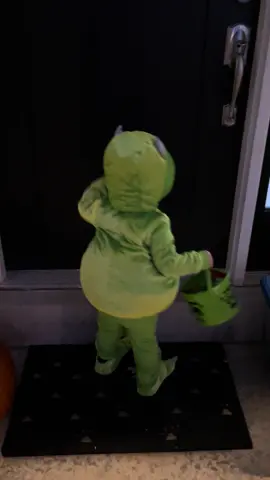 He’s a trick-or-treating pro now. 🥹 #halloween #trickortreat #mikewazowski 