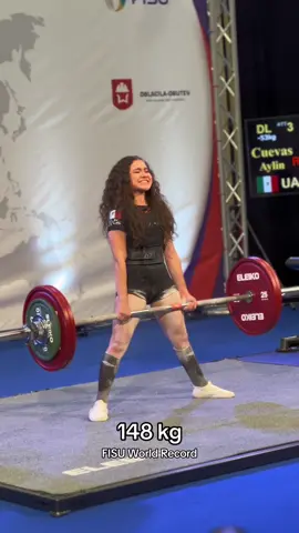 Officially 2x World Champ ❤️‍🔥 lo logramos! nuevo record mundial 🥹 #powercita #powerlifter #powerliftingmotivation #powerliftingwomen #ipf #ipfpowerlifting #ipfworlds #worldrecord #recordmundial #atleta #mexico #sbd #fisu #deadlift #squat #benchpress 