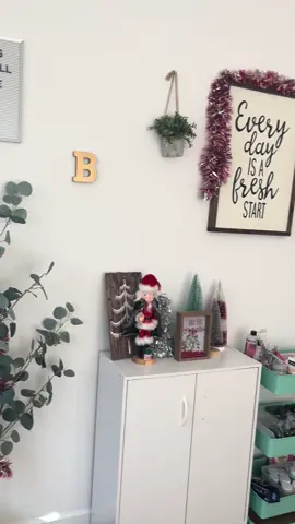 👀👀 #christmasinnovember🎄 