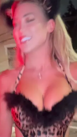 Brazilian halloween 🐱