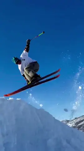 Ridge Dirksmeier smooth like butter 🧈 ⛷️: @r1dgerd / IG 🤳: @2k.chief / IG & @DominicBowler  #butteryskiing #skitok #skiing 