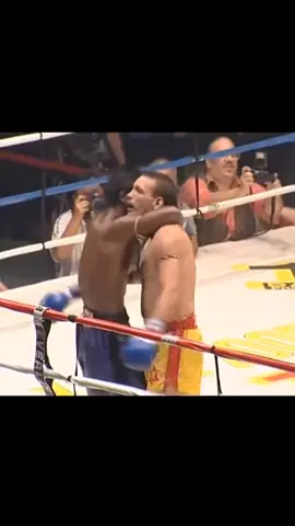 Jean Charles skarbowsky VS Buakaw 🔥 #buakawbanchamek #muaythai #legend #france #fypシ 