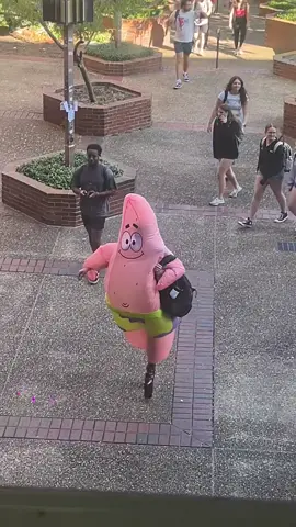 I’m scared #meme #halloween #halloweenmeme #funnycostume #costume #halloweencostume #spongebob #spongebobmeme #patrick #patrickstar 