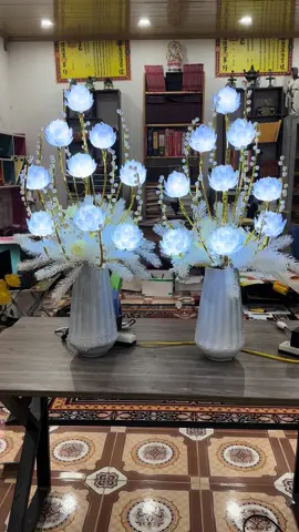 Cặp đèn hoa sen cắm bình 9 bông siêu xinh. Đèn trang trí, đèn thờ ban phật, ban gia tiên, ban thần tài#Maudenthomoinhat #Tongkhodentho #denthocaocap 