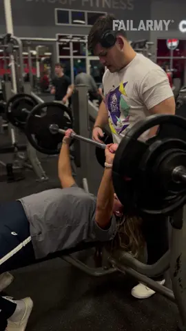 Make sure you rack the weights every time, bros 🏋️‍♀️😆 #lifting #fail